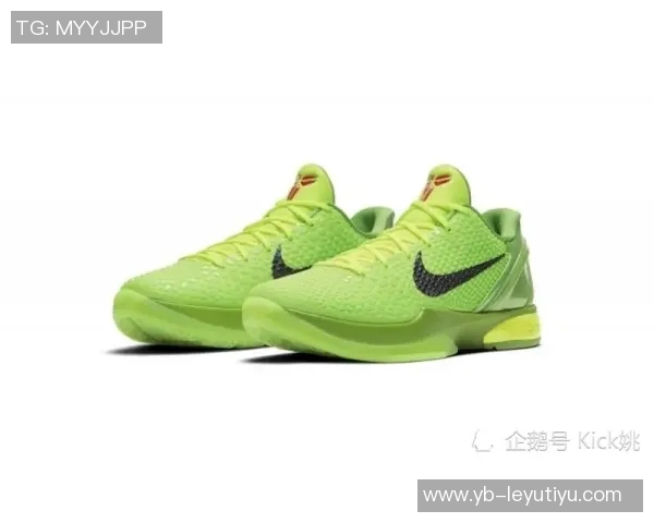 耐克明年将推出金色C罗战靴引发球迷热议